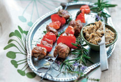 Brochettes de magret au beurre d’olives