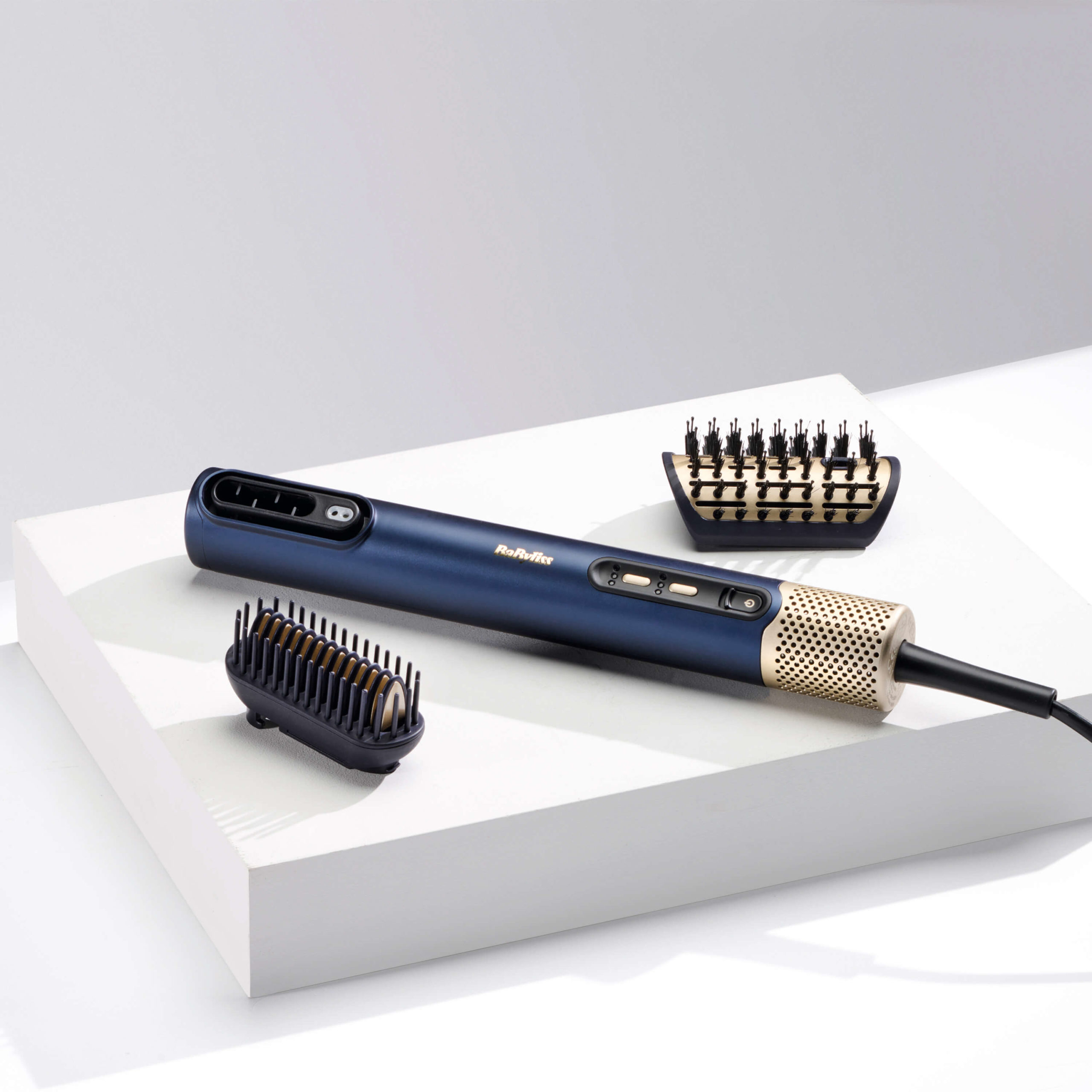 Brosse soufflante Babyliss Air Wand pour des coiffures tendance, ma routine beauté rédaction Marie Claire Suisse 