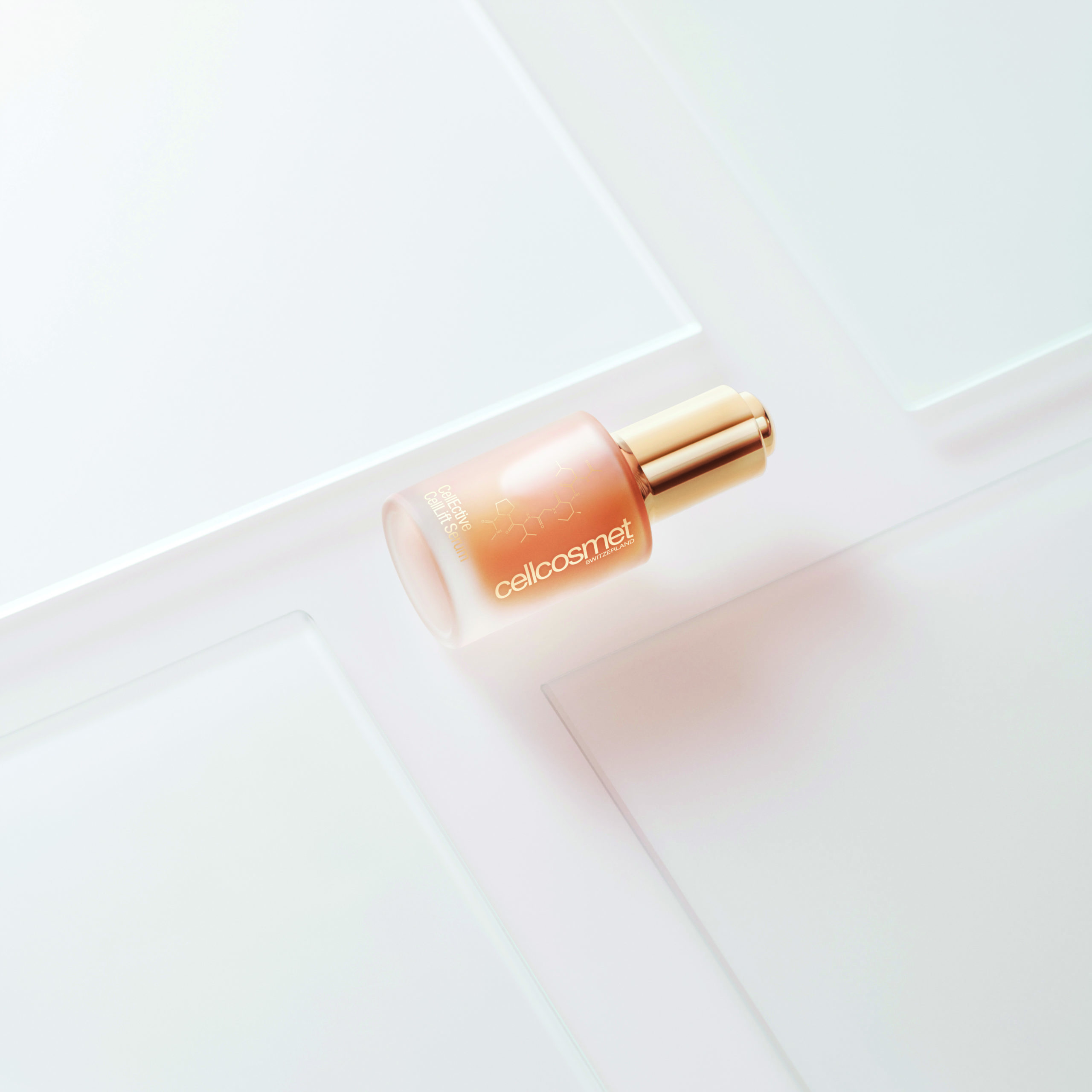 CellLift Sérum de Cellcosmet – sérum anti-âge raffermissant et régénérant