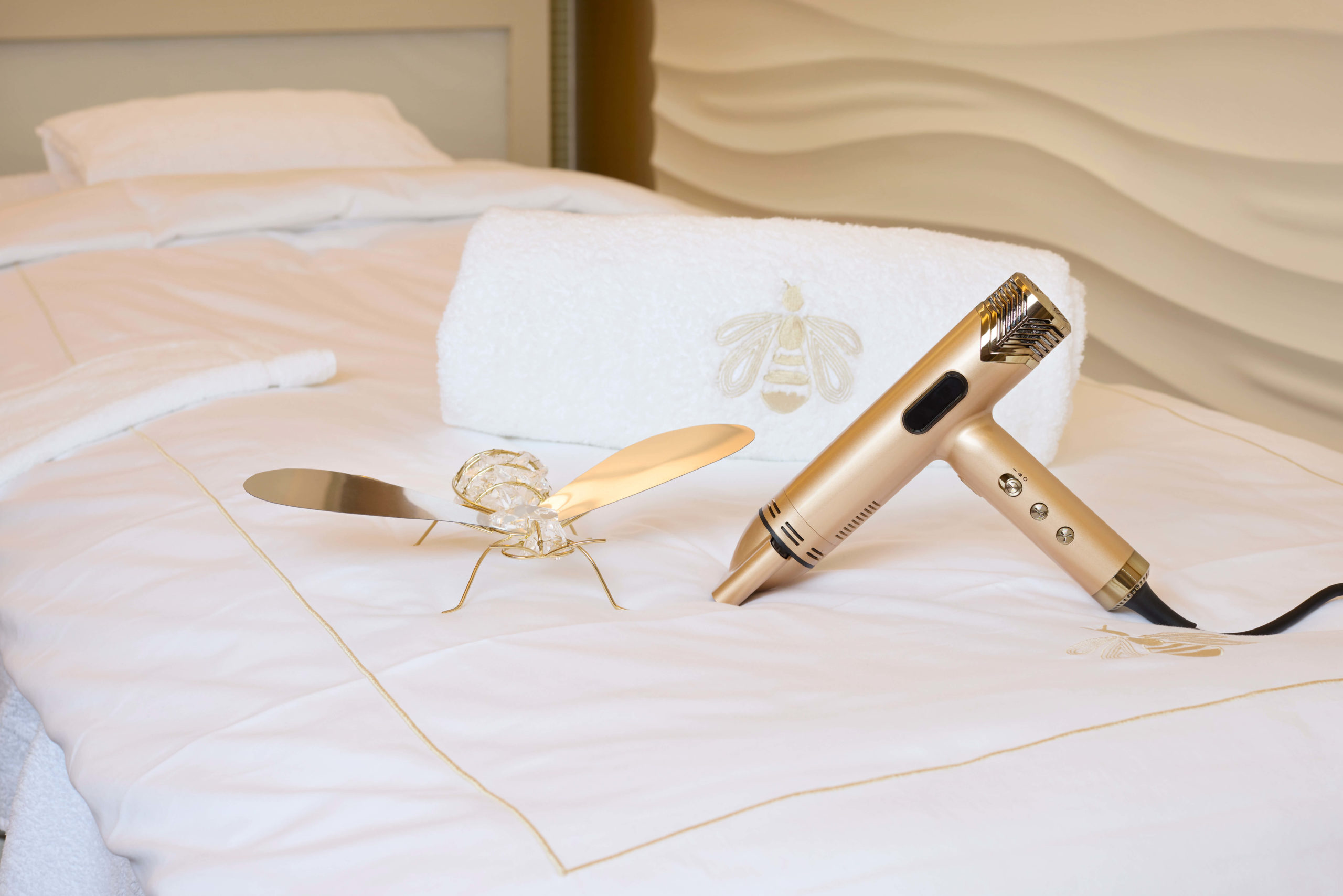 Spa Guerlain à Lausanne équipée du sèche-cheveux SwissLiss Divine Édition Bronze