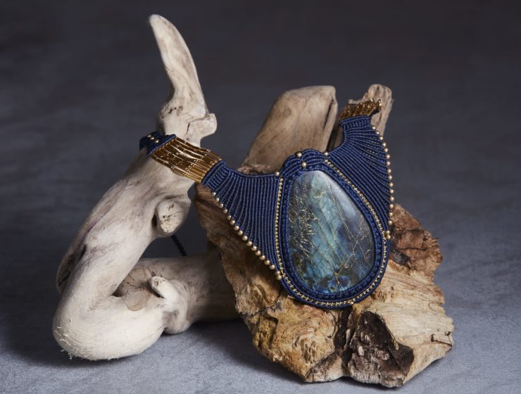 Bijoux upcyclés faits main par Kika Lfb exposés à l’Espace Sacréer de Montreux - Les bonnes adresse de Marie Claire Suisse - Koah Média