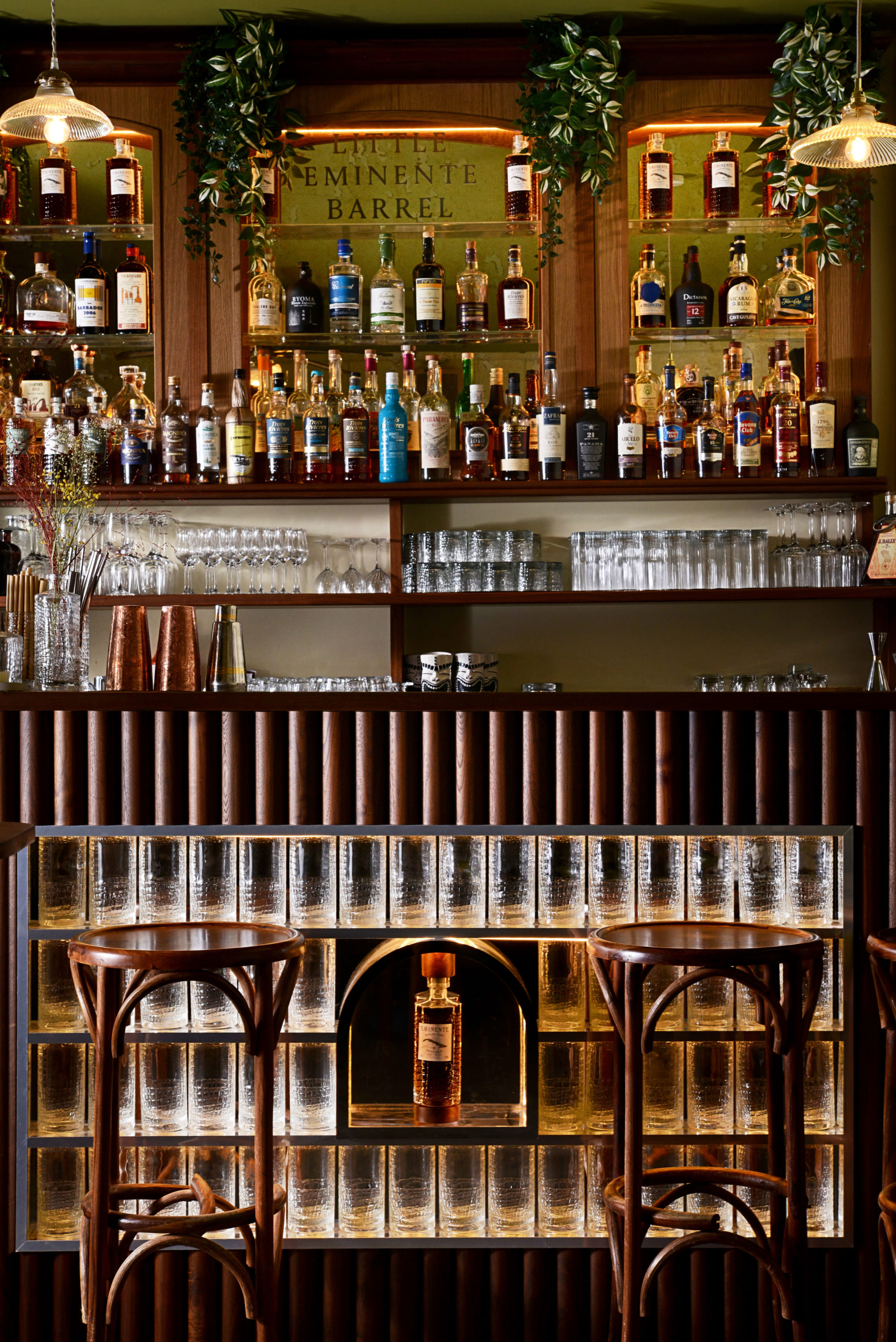 Little Eminente Barrel – bar à rhum et cocktails d’inspiration cubaine à Genève