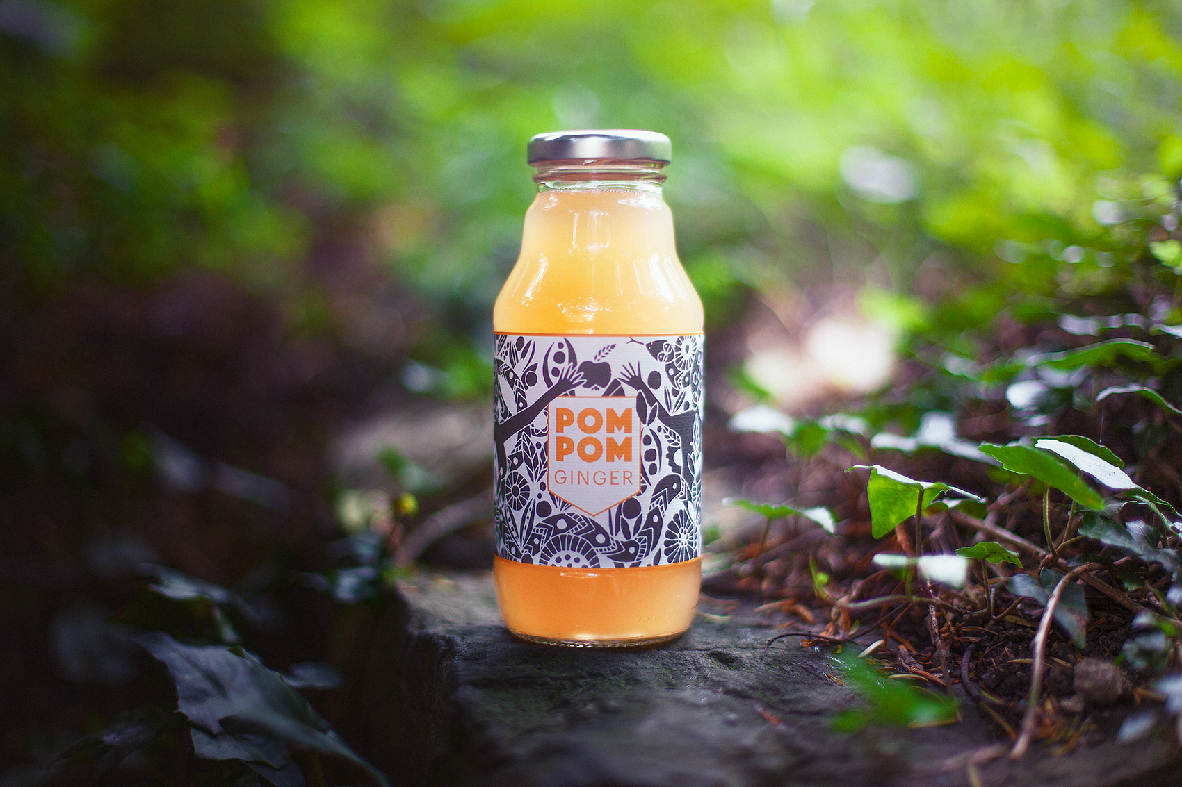 Bouteilles de jus POMPOM aux fruits suisses, pomme, poire, raisin et abricot - Manor Local