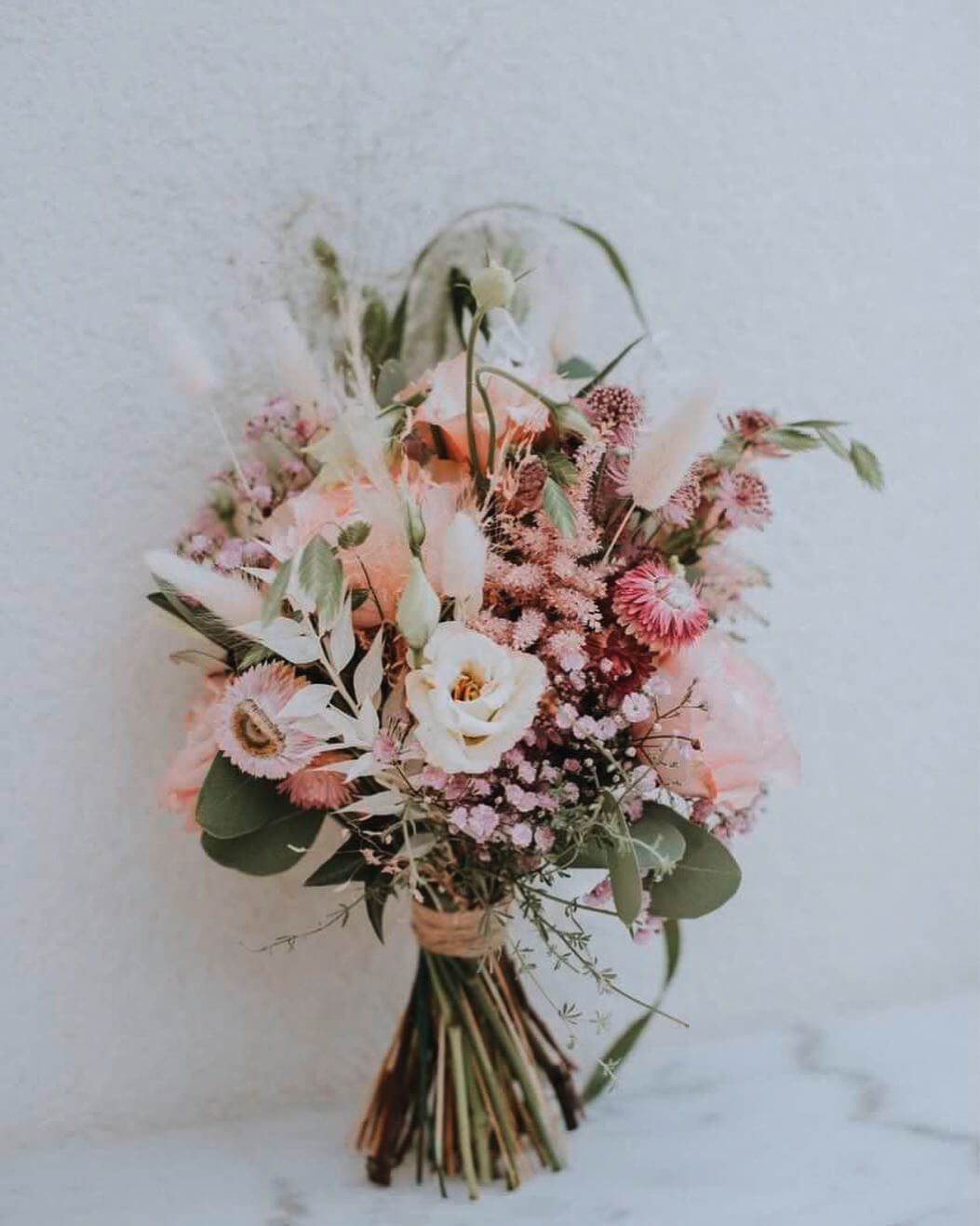 @fleursatmosphere : Boutique florale créative à Attalens