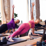 Studio Glow Pilates à Genève équipé de machines Reformer dans une ambiance chaleureuse