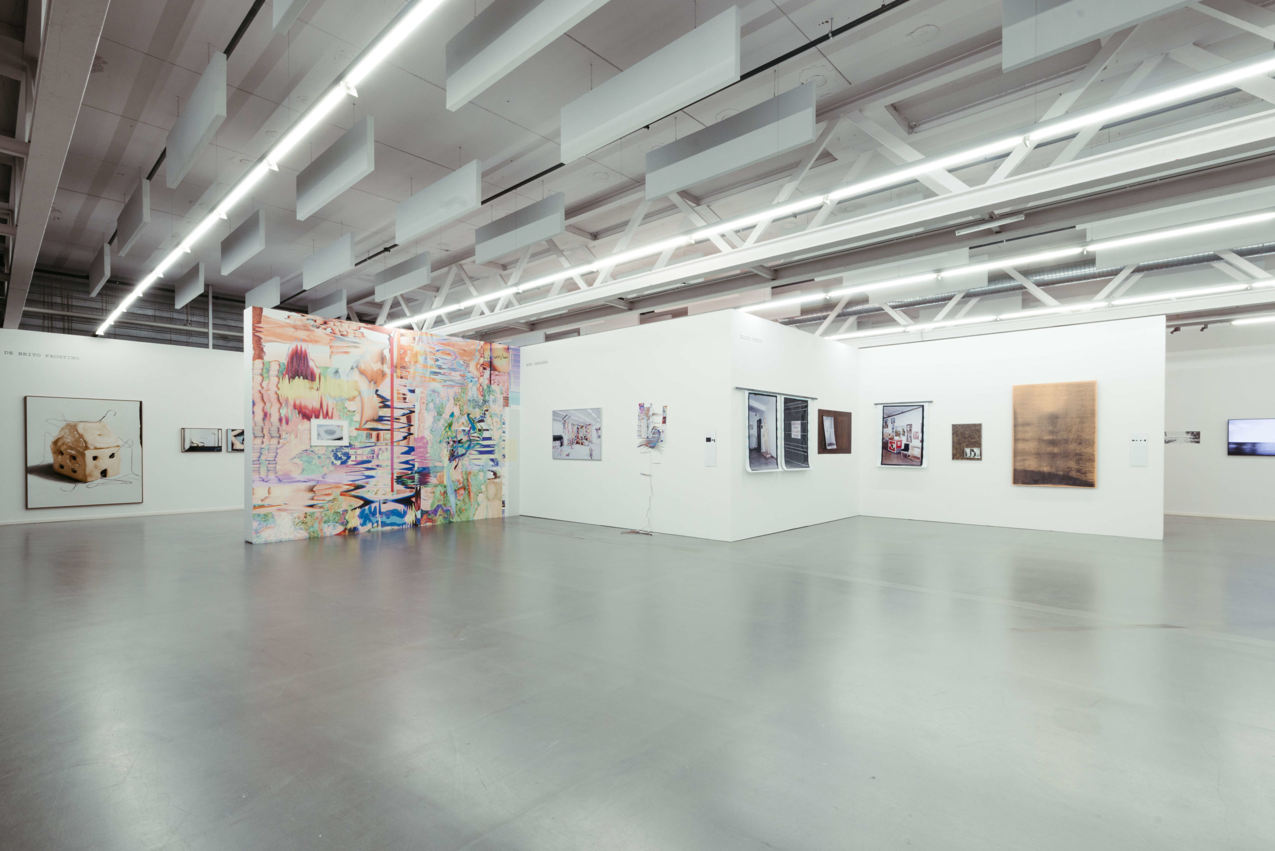 Exposition du Prix Dior de la Photographie et des Arts visuels pour Jeunes Talents à la galerie l’elac à Renens